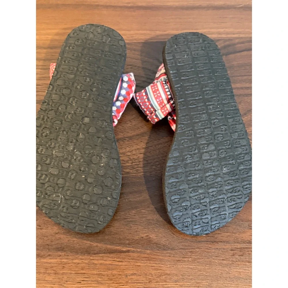 Sanuk Kids Yoga Sling Sandals Red Blue Geometric Tribal Print Size 9-10 Festival